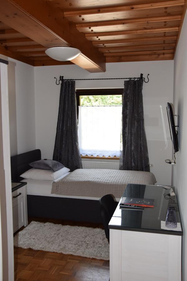 Landgasthof Steinmuehl Hofbauer Fruehstueckspension Und Campingplatz ไวด์โฮเฟิน อัน แดร์อิบส์ ภายนอก รูปภาพ