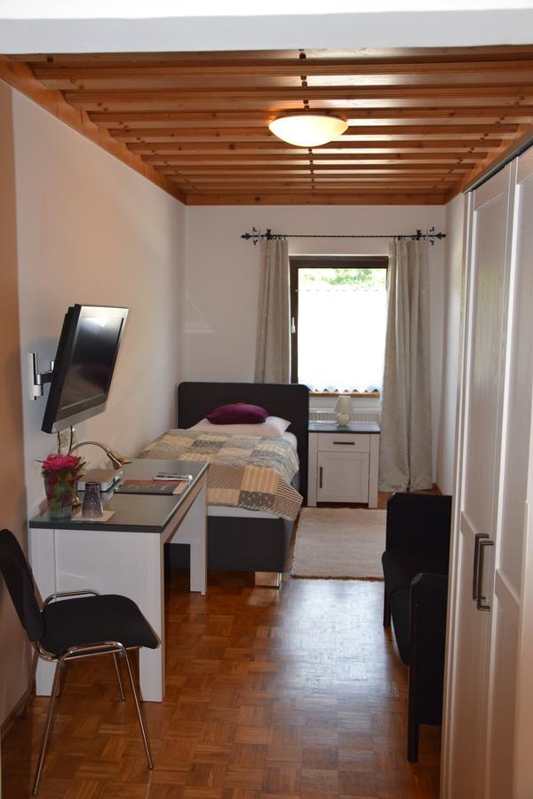 Landgasthof Steinmuehl Hofbauer Fruehstueckspension Und Campingplatz ไวด์โฮเฟิน อัน แดร์อิบส์ ภายนอก รูปภาพ